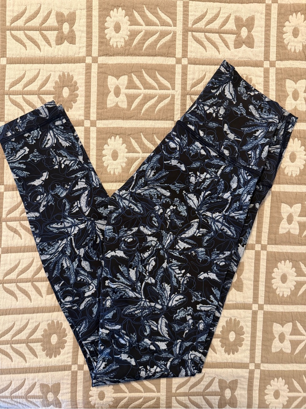 Lululemon Leggings - Size 4